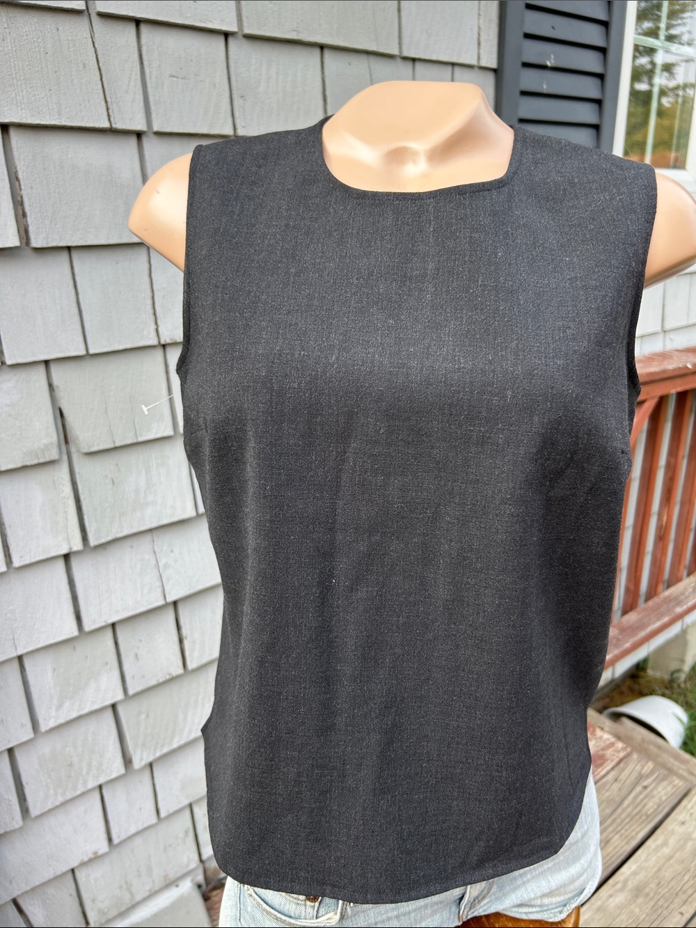 Talbots Petite Sleeveless Black Women's Dress Shell Top size 8 NWOTs